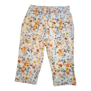 NWT Women's St. John's Bay Emma Floral Capri Pants Size 12 Flowers Pockets Color